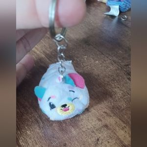 Pikmi Pops Surprise Scented Plushie beanie keychain